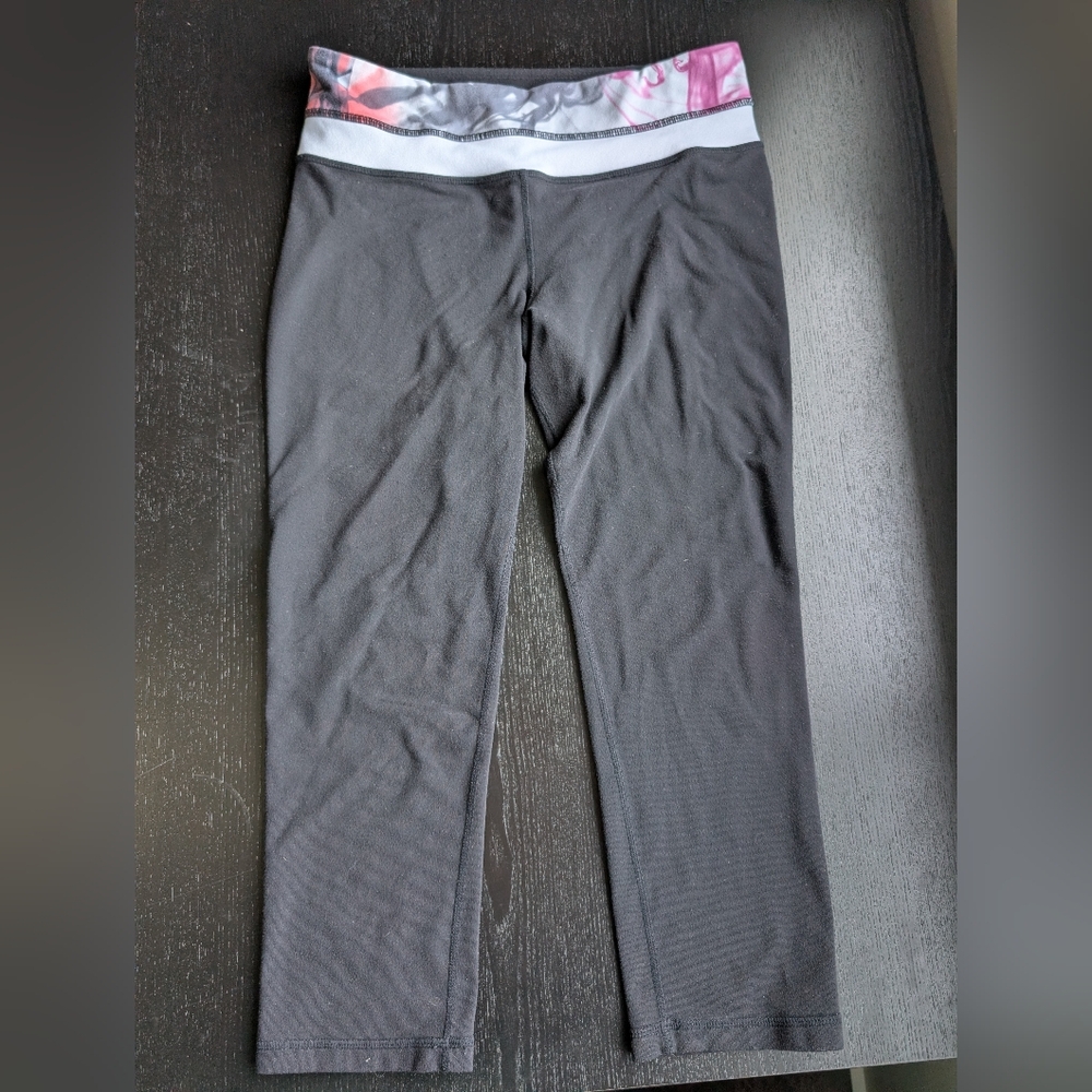 Lululemon Groove Crop in Unicorn Tears